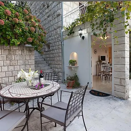 فيلة La Perla تْسافتات