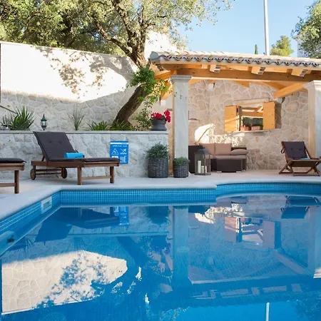 La Perla ツァヴタット