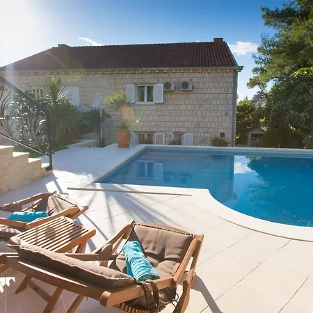 Vila La Perla