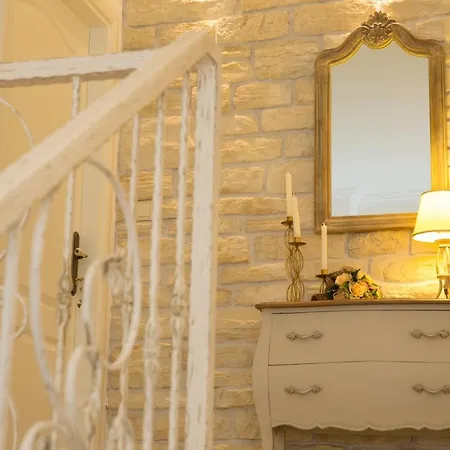 La Perla ツァヴタット